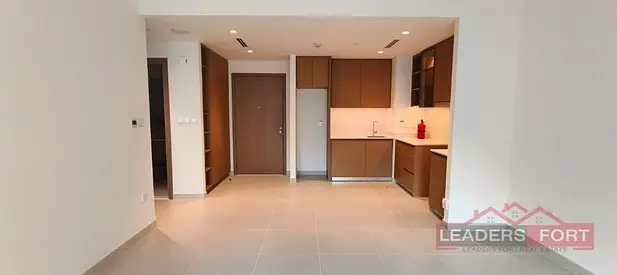 Brand New l Semi Furnished l Beach Accsess
