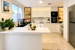 Upgraded | Great Location | 3x En-suites
