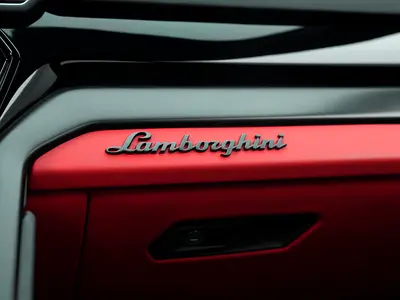 2024 Lamborghini URUS — миниатюра 12