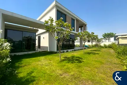 Park Backing | Corner Plot | 5 Bedroom Large