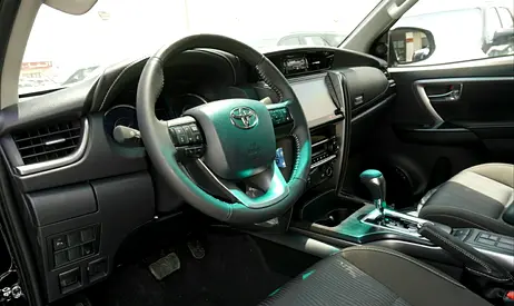 2026 Toyota FORTUNER — фото 10