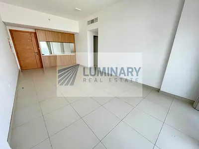 Luxurious- Open View - close kitchen - All amenities - Big balcony