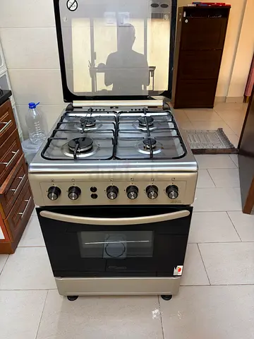Freestanding 4-Burner Gas Cooker with Oven - Stainless Steel