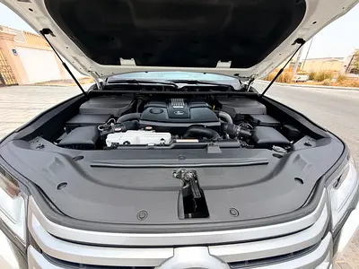 صورة 14 لـ 2025 Lexus LX-SERIES