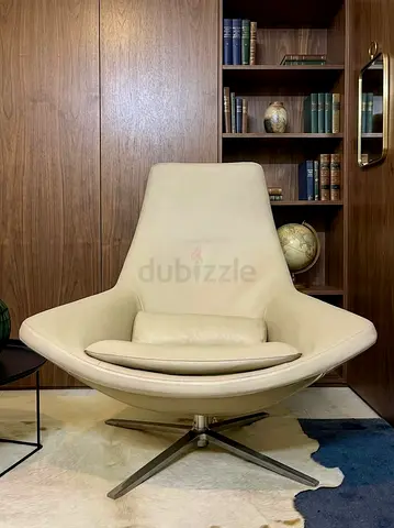 BB Italia Modern Swivel Lounge Chair in Cream Leather