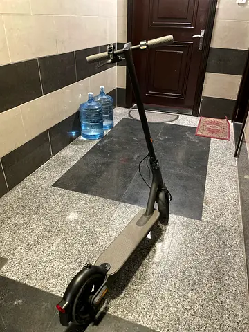 Xioami E Scooter Sale  [ 4 lite ] Foldable (Good Condition) Bell No Work