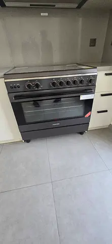 Toshiba gas cooker 90x60cm like new 2 month old