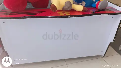 Kids bed and Carpet