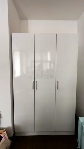 3-door Cupboard