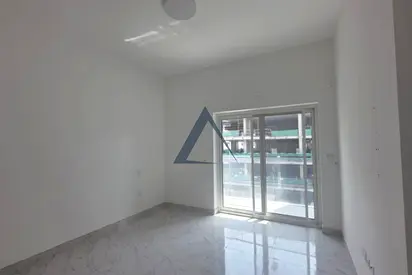 Spacious Layout | Ready to Move | Good Location