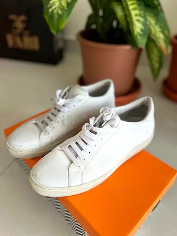 Emporio Armani. Size 41
