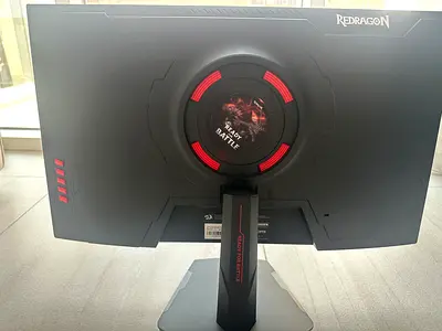 Redragon 27" Gaming Monitor (BROKEN screen from the top)