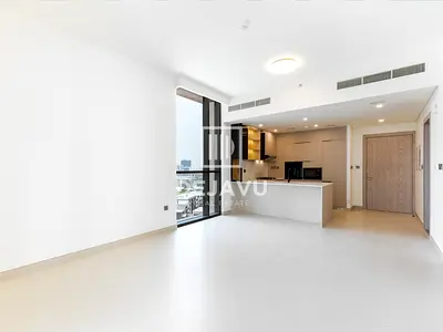Bright and Spacious 1BR | Pool View | Best Deal
