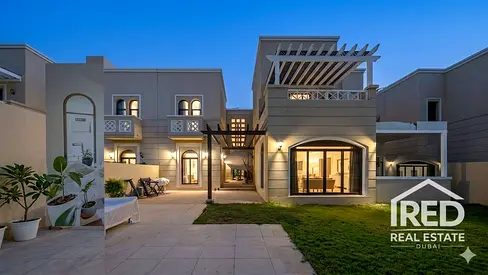 Single Row | Huge Plot Size | Corner Unit