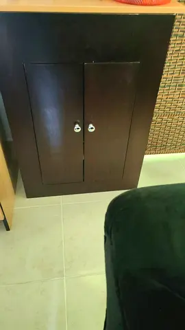 2 cupboards in excellent condition for sale.