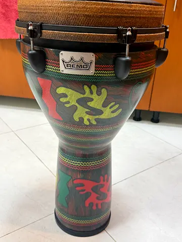Remo djembe Mondo