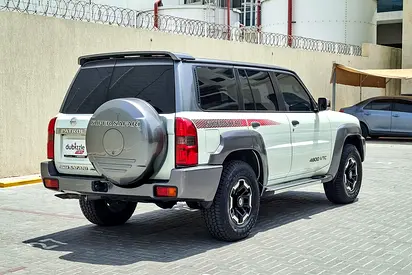 2022 Nissan PATROL SAFARI 缩略图 6