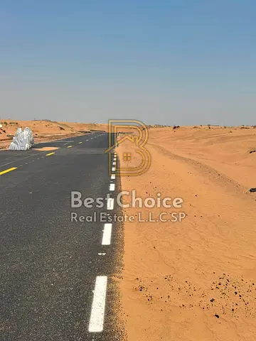 أرض تجارية سكنية للبيع في الروضة – الشارقة