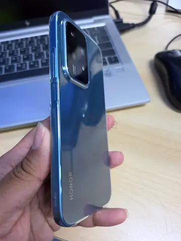 Honor 200 lite smartphone, 11 months old, in new condition as I never used it much