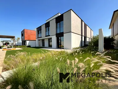 6 Bedroom Villa |POD |Large Plot |Corner
