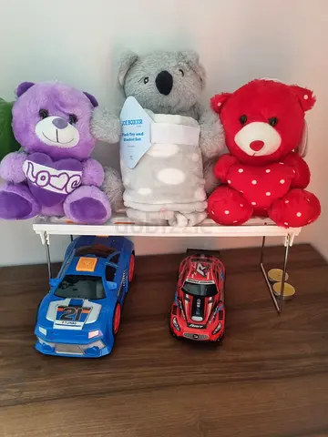 Teddy bears and cars