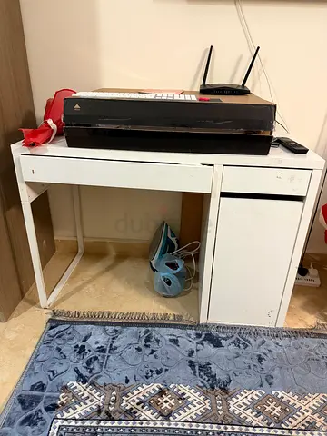 White IKea study table - good condition