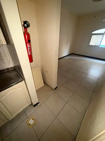 🏠 استديو للإيجار في عجمان ✨ مساحة ممتازة + مطبخ شبه مجهز 📍 النعيمية 2 – شارع الملك فيصل 🚶 قريب من جميع الخدمات 💰 السعر: 18,000 درهم فقط 📅 4 دفعات