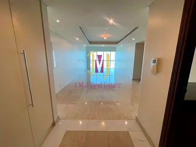 Unfurnished | 2 BHK | Well-Maintained | Sea View