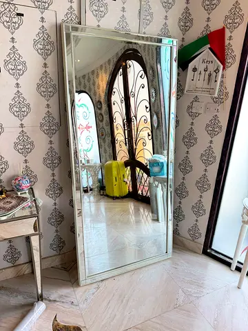 Large Standing Mirror - Excellent Condition | مراية كبيرة واقفة حالة ممتازة