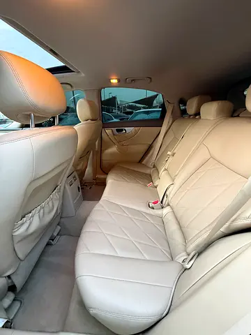 2017 Infiniti QX70 — фото 13