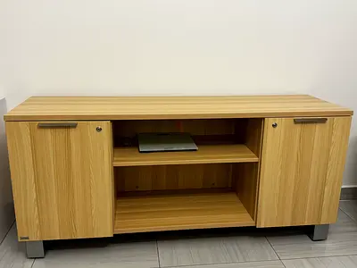 Oak TV Unit / Media Console with Storage - Perfect Condition