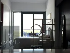 Ready Studio | Balcony | Up to 12 Cheques