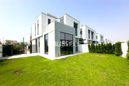 Area Specialist | Internal | Corner Unit