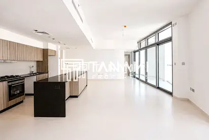 Stunning View High Floor Balcony Vacant