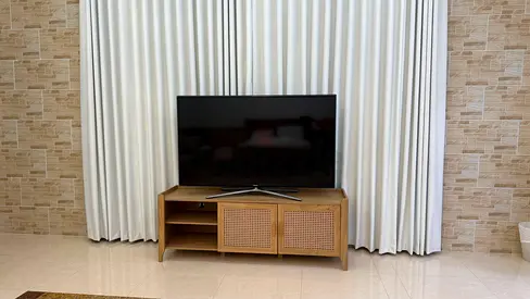 Tv table