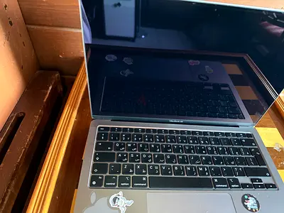 Apple MacBook Pro 13-inch (Silver) - Good Condition, 2020 Model