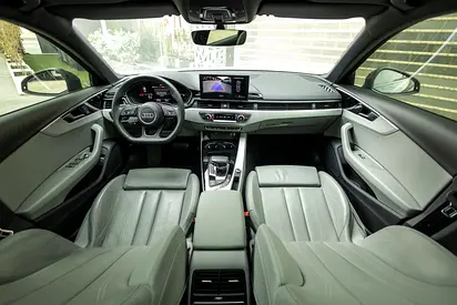 صورة مصغرة 12 لـ 2023 AUDI A4
