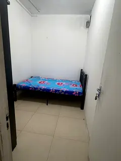 Premium Partition For Rent All nationality