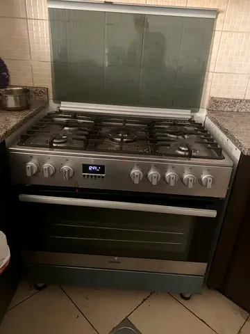 Cooker for sale