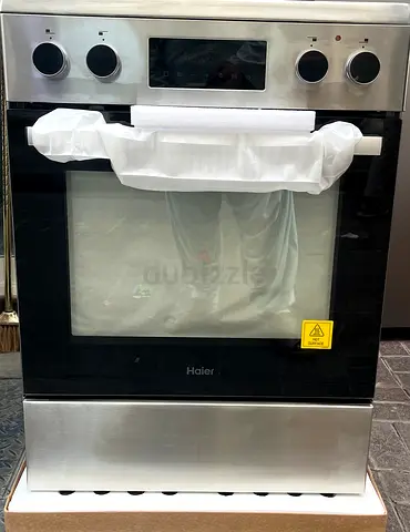 Haier freestanding electric range with ceramic hob and oven - good condition