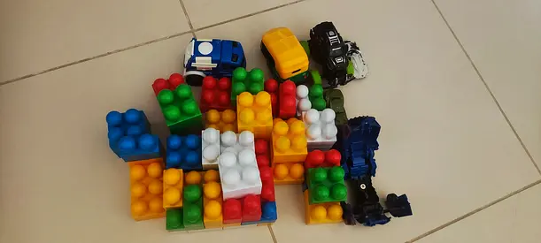 Kids building block set with small toy cars - used
