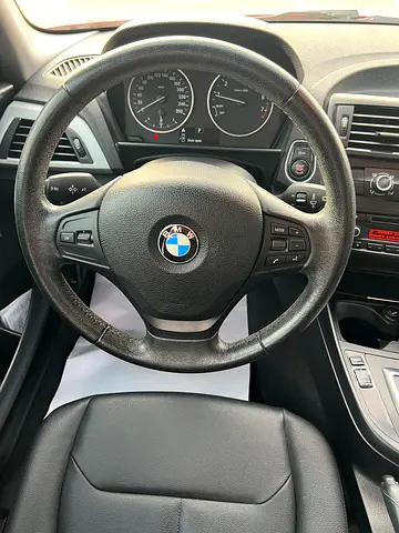صورة 12 لـ 2013 BMW 1-SERIES