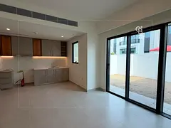 Chiller Free | Spacious 3 Bed Plus Maid | Vacant