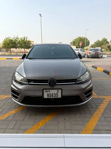 Volkswagen Golf R 2017 | GCC Specs | Adaptive cruise control