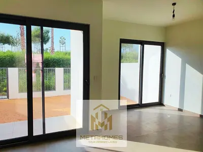 SINGLE ROW-SPACIOUS-READY-GARDEN-LANDSCAPE