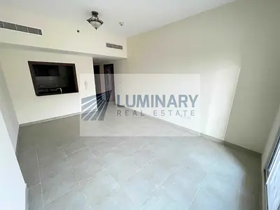Specious - Open view - Big size - semi closed kitchen - Store Room