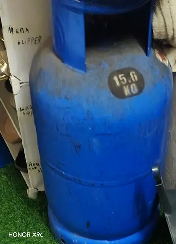 15.6 kg Blue LPG Gas Cylinder (Used)