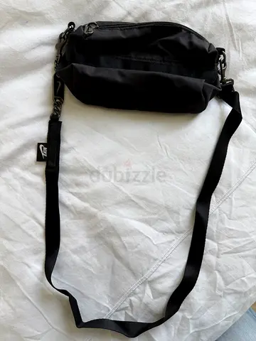 Nike Crossbody Bag in Black