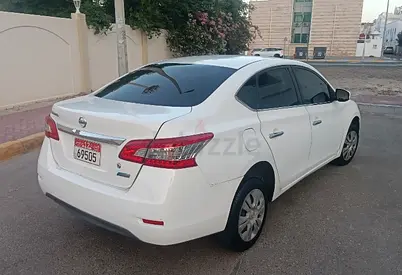 Nissan Sentra SL 2015 GCC Specs - Excellent Condition