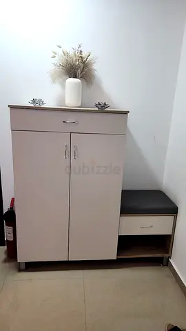 Compact hallway shoe cabinet with bench and drawer - light wood finish